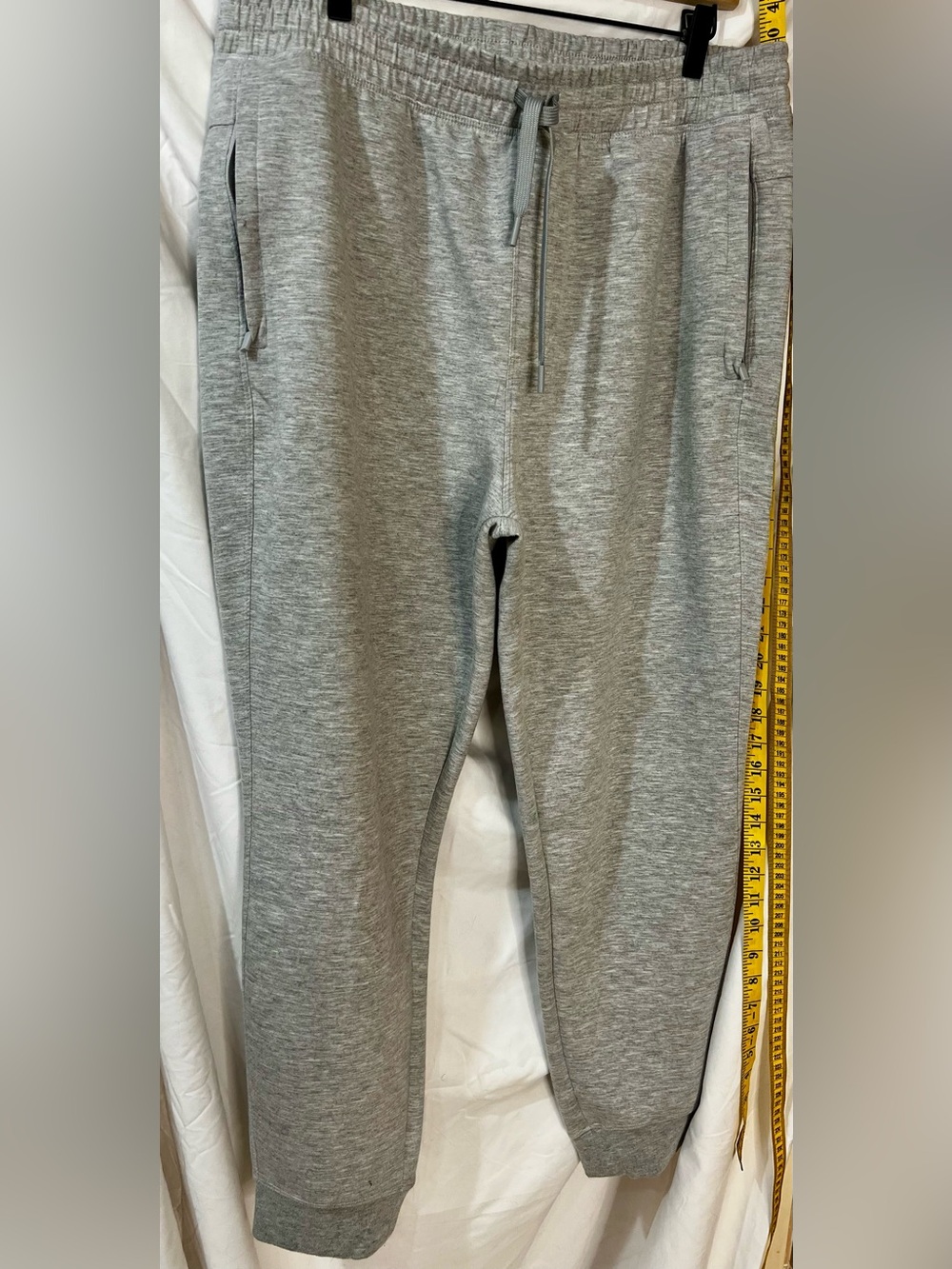 Men’s Gray Drawstring Sweatpants